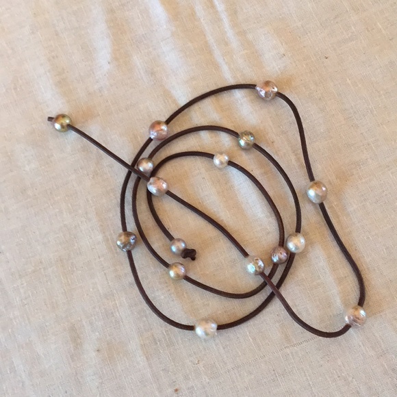 Leather wrap necklace/belt w/freshwater pearls - Picture 5 of 5